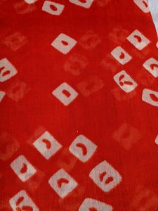 Bandhini Print Gold Zari Sarees