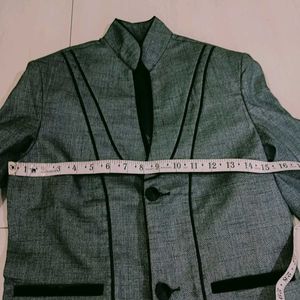 Stylish Grey Blazer with Black Trim