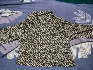 Leopard Print Tie-Front Shirt
