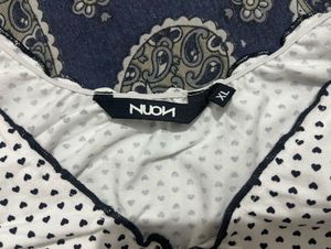 Westside cute 2000s heart printed top