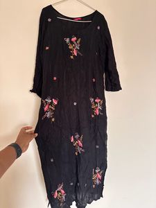 Floral Embroidered Thread Work Kurta
