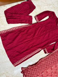 Elegant Maroon Kurta Set with Dupatta...