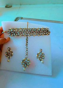 Stunning Kundan &amp; Pearl Necklace Set