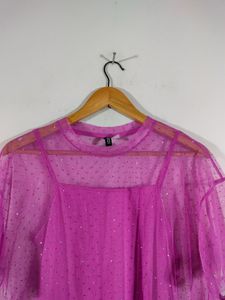 H&amp;M Branded Original Roes Casual Top (Women's)