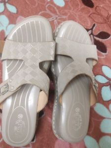 Comfortable Women's Slip-on Sandals