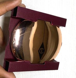 Charlotte Tilbury Airbrush Flawless Finish Powder