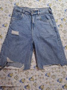 Distressed Light Wash Denim Jorts