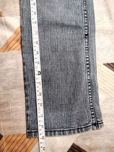 Retro Straight Fit Jeans