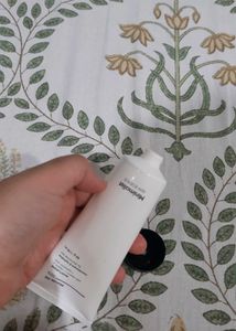 Minimalist Moisturizer with Marula Oil