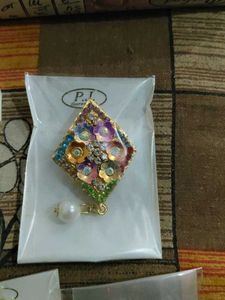 saree pins brooches