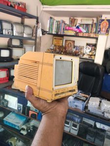 Vintage Portable TV/Radio (Not Working)