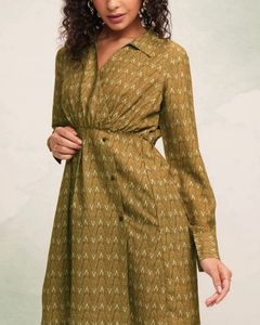 pretty midi dress