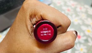 Nykaa Lip Glaze - Rich Red Shade