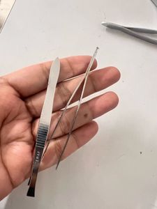Tweezers- Set of 2