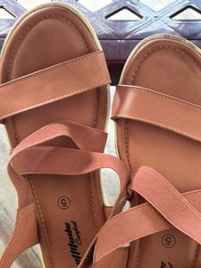 Stylish Women's Flat Sandals