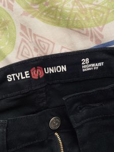 Style Union Black Skinny Jeans