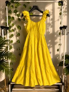 Completely New Midi Dress 🍋