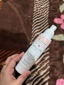 Too Faced Hangover 3-in-1 Setting Spray