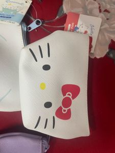 Hello kitty mini pouch