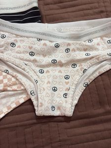 Pack of 3 girl  kid’s Briefs