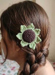 Handmade Crochet Flower 🌼 and bow 🎀 Hair Clip du