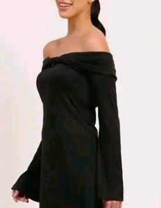 Chic Off-Shoulder Black Dress