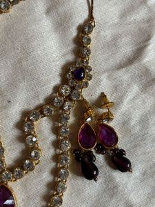 Exquisite Kundan Necklace &amp; Earrings Set