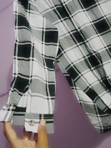 Black And White Check Balloon Pattern Tshirt