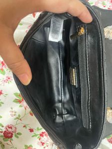 Black EXPERTISA Quilted Medium Cross Bag