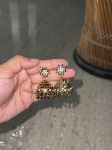 Elegant Gold Jhumka Earrings