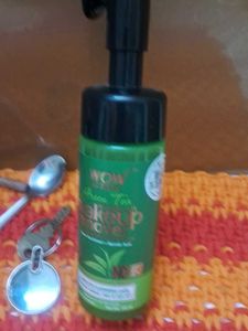 WOW Green Tea Makeup Remover