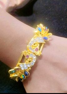 Gorgeous Peacock Crystal Cuff Bracelet