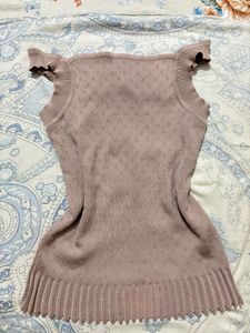cute sleeveless fitted top for women