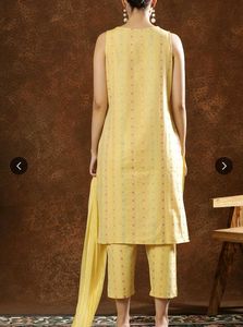 Anouk Yellow Ethnic Motifs Printed Kurtaset