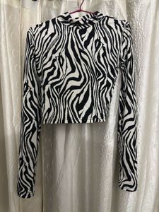 Zebra Print Long Sleeve Crop Top