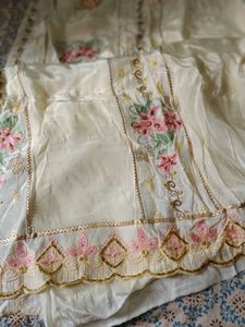 pakistani party wear suit in crepe