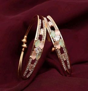 Fancy Gold Plated Women Bracelet Bangles