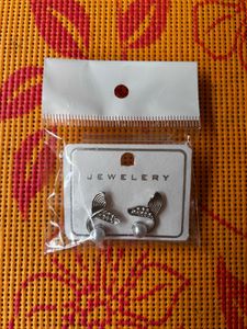Mermaid Tail Pearl Earrings