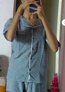 chek print night suit