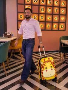 Cute Giraffe Kids Rolling Suitcase