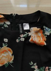 H&amp;M black Dress