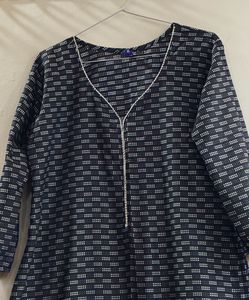 Elegant Black & White Geometric Print Kurta