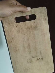 Wooden Cutting Board with Handle