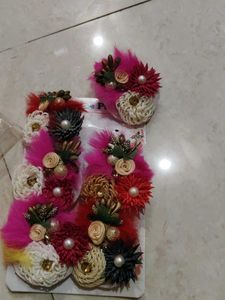 decorative flowers saree pins