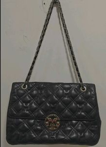 Metrocity Quilted Chain Shoulder Bag