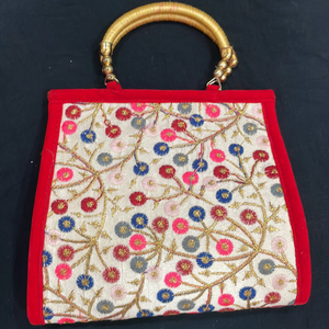 #handbag#clucth#handclucth#ethnicbag#slingbag#handheldbag#colourfullbag