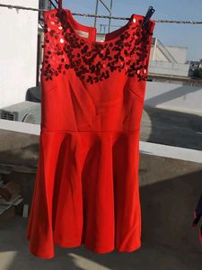 Elegant Red Sequin Party Dress