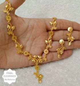 BRAND NEW***GOLD PLATED JEWEL SET