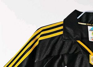 Real madrid 99/00 Away kit