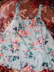 Women Printed  Crop Top